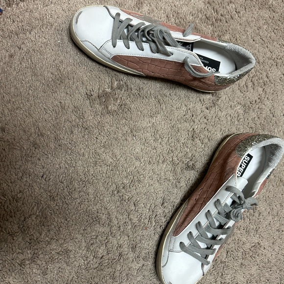 Brand New size 41 Golden Goose - Picture 5 of 8